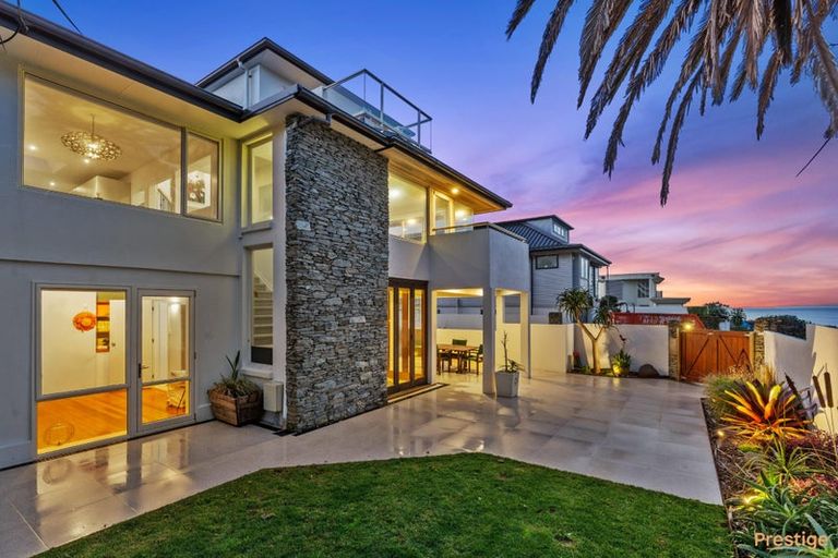 Photo of property in 1/22 Tiri Road, Milford, Auckland, 0620