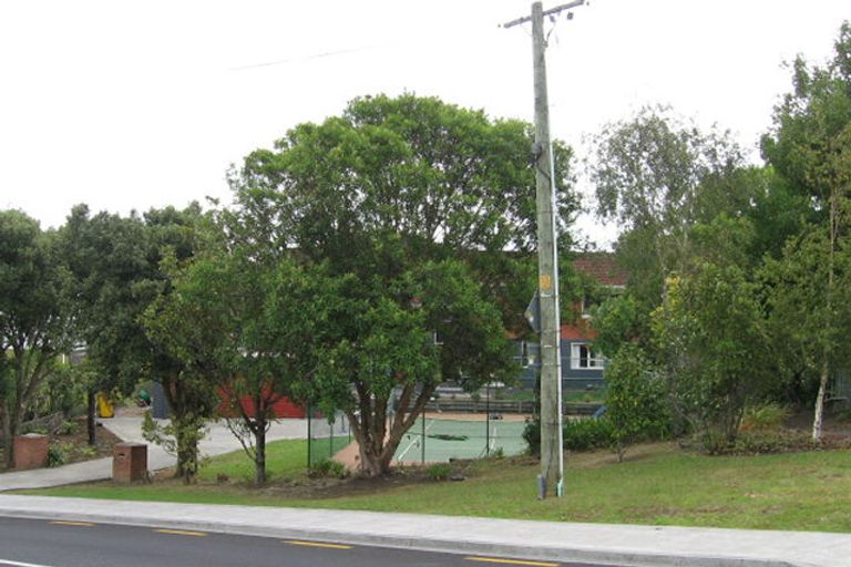 Photo of property in 19 Richards Avenue, Forrest Hill, Auckland, 0620