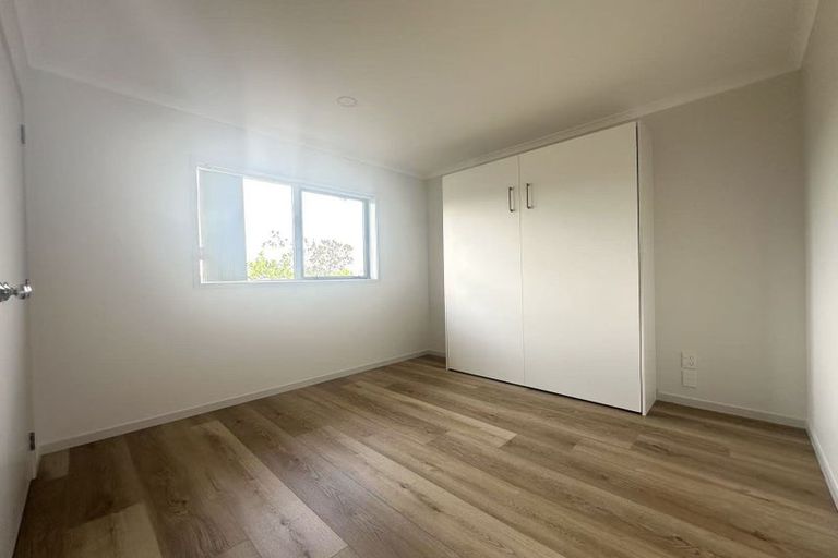 Photo of property in 66 Fairview Avenue, Fairview Heights, Auckland, 0632