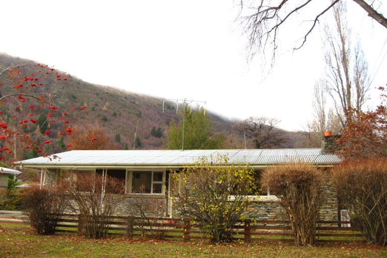 Photo of property in 5 Merioneth Street, Arrowtown, 9302