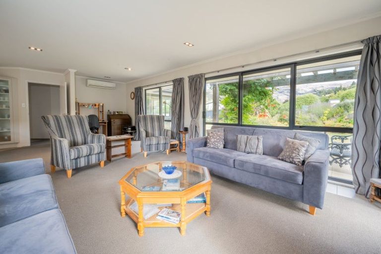 Photo of property in 42 Whitby Street, Clyde, 9330