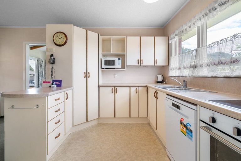 Photo of property in 10 Bowen Place, St Andrews, Hamilton, 3200