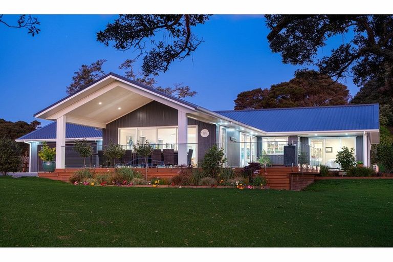 Photo of property in 150 Estuary Drive, Mangawhai Heads, Mangawhai, 0505