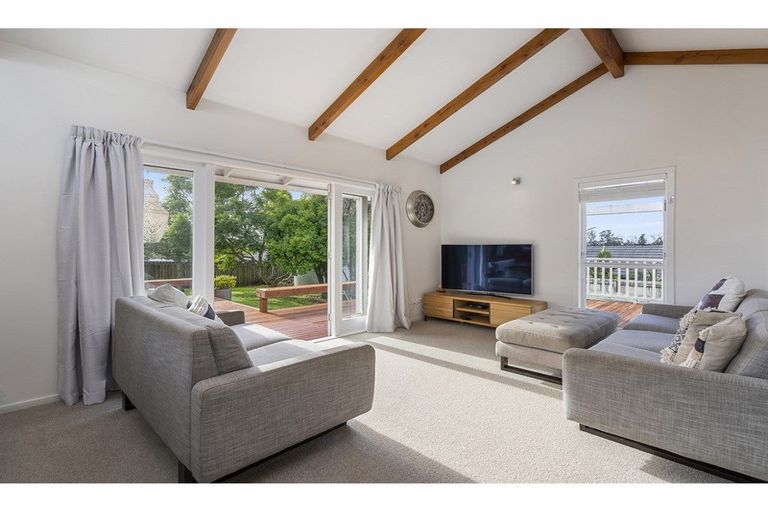 Photo of property in 35 Hall Road, Kerikeri, 0230