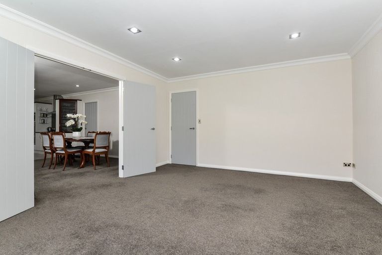 Photo of property in 20 The Esplanade, Huntington, Hamilton, 3210