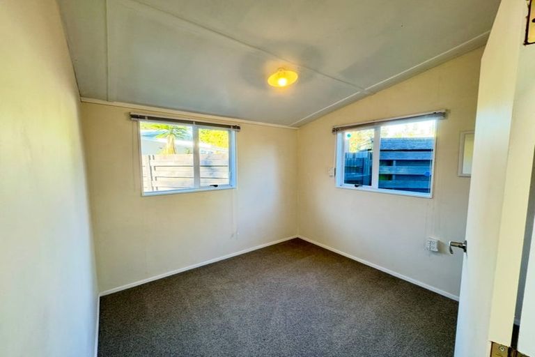 Photo of property in 5a Newton Place, Westbrook, Palmerston North, 4412