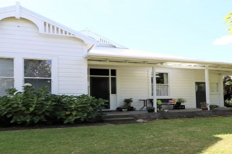 Photo of property in 17 Thynne Street, Foxton, 4814