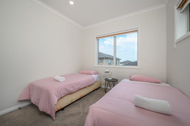Photo of property in 11 Ballindrait Drive, Flat Bush, Auckland, 2019