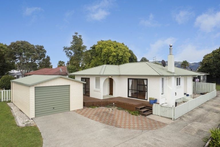 Photo of property in 21 Dunlop Road, Te Puke, 3119