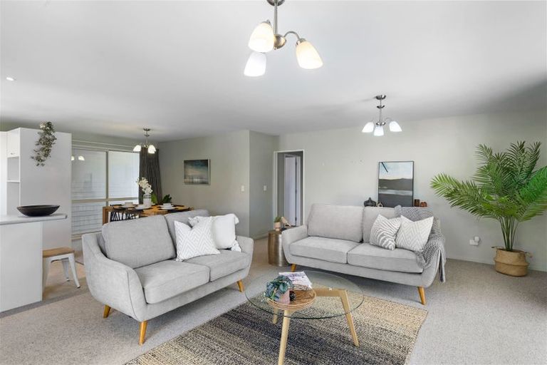 Photo of property in 2/5 Soleares Avenue, Mount Pleasant, Christchurch, 8081