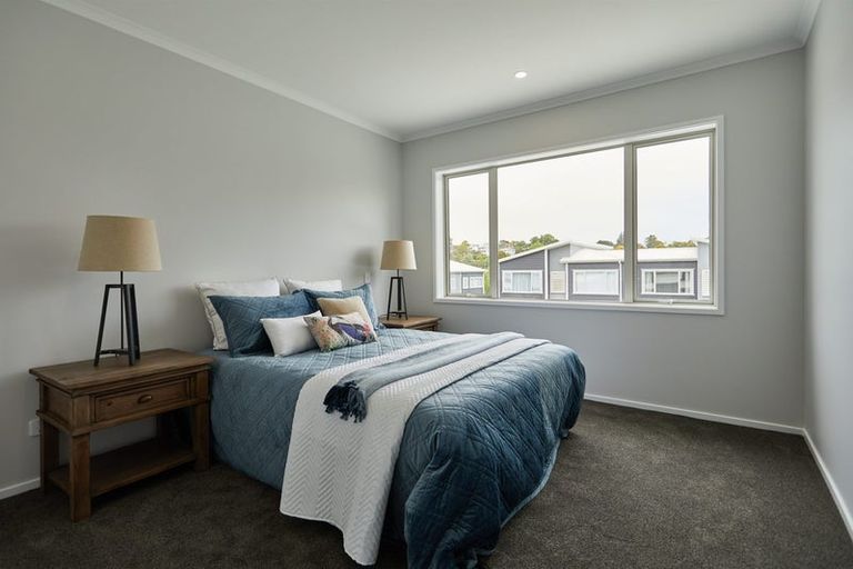 Photo of property in 46 Karepiro Drive, Stanmore Bay, Whangaparaoa, 0932