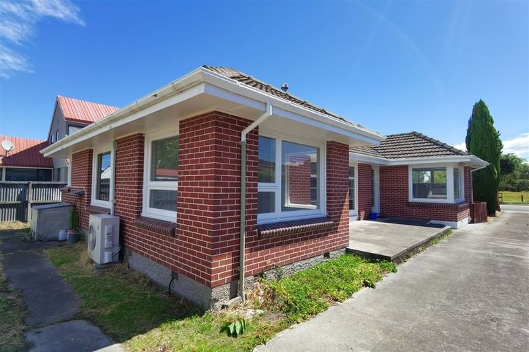 Photo of property in 94 Avondale Road, Avondale, Christchurch, 8061