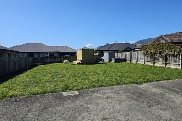 Photo of property in 13 Holcroft Place, Stoke, Nelson, 7011