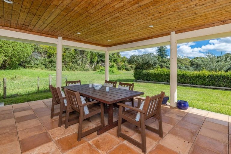 Photo of property in 105 Yorke Road, Haruru, 0204