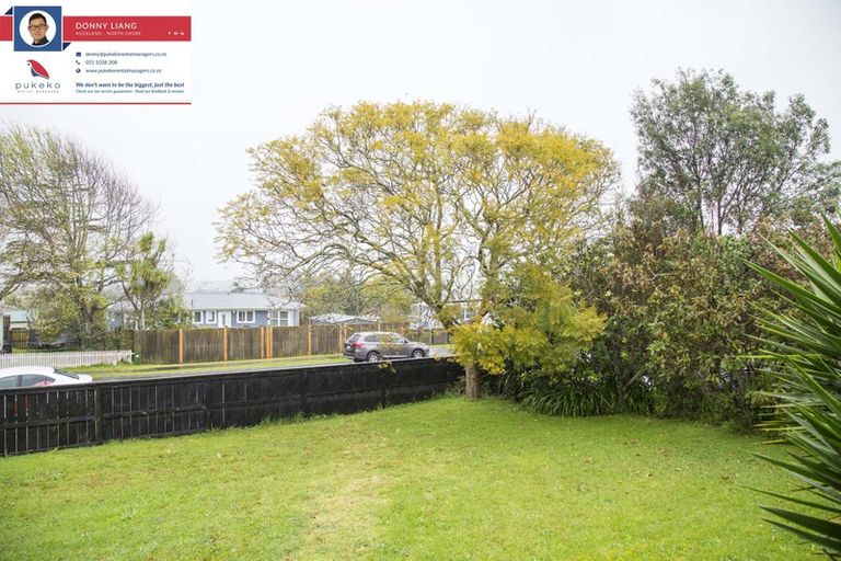 Photo of property in 107 Ennis Avenue, Pakuranga Heights, Auckland, 2010