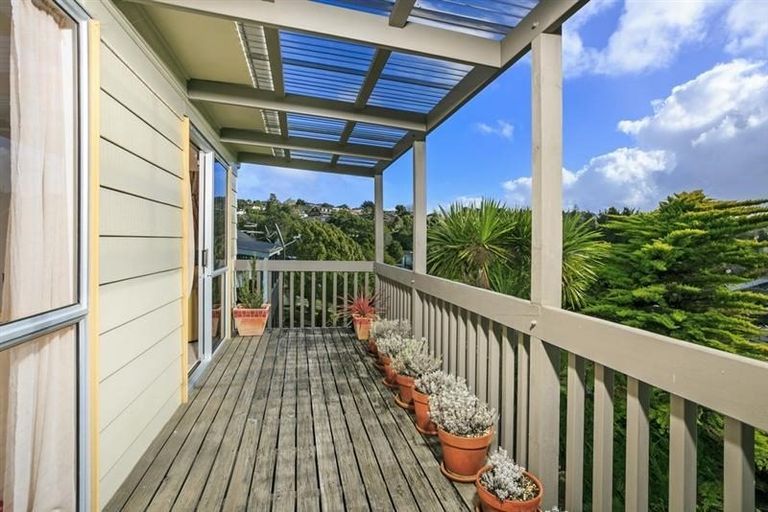 Photo of property in 57 Oaktree Avenue, Browns Bay, Auckland, 0630