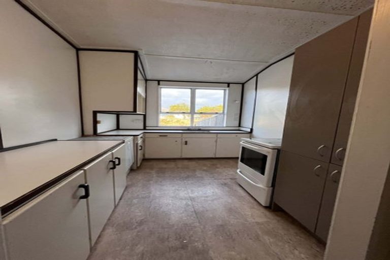 Photo of property in 80 Oxford Street, Levin, 5510