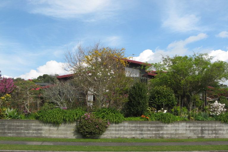 Photo of property in 15 Wesley Avenue, Frankleigh Park, New Plymouth, 4310