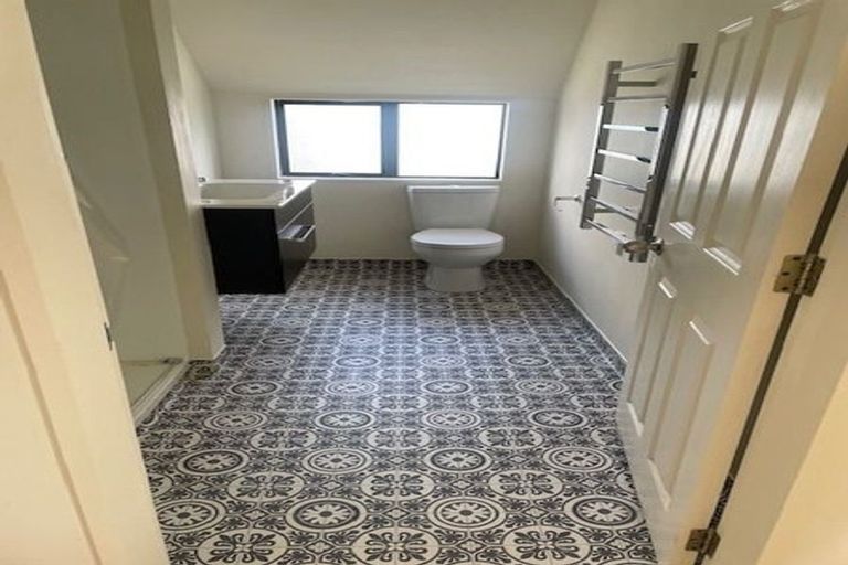 Photo of property in 144d Karori Road, Karori, Wellington, 6012