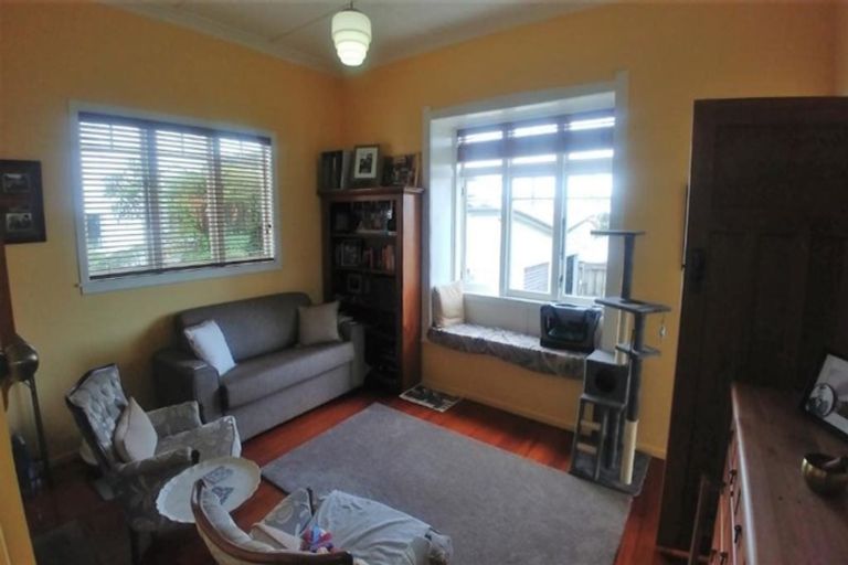 Photo of property in 2 Bruce Street, Northcote Point, Auckland, 0627