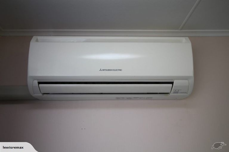 Photo of property in 136b High Street, Bulls, 4818