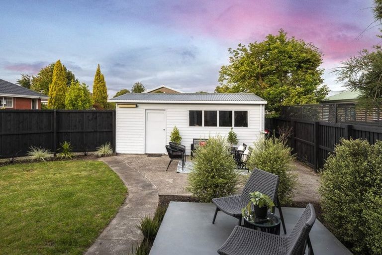 Photo of property in 9a Meadow Street, Papanui, Christchurch, 8052