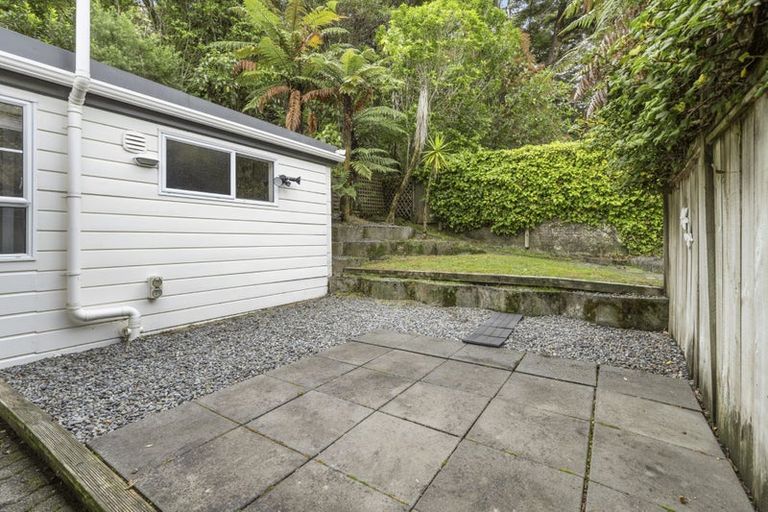Photo of property in 35 Fendalton Crescent, Pinehaven, Upper Hutt, 5019
