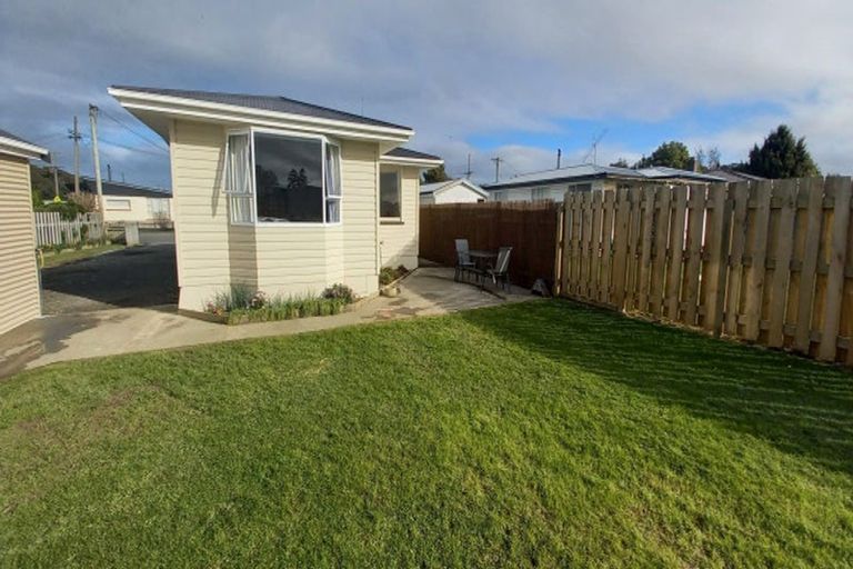 Photo of property in 4 Carlyle Street, Tuatapere, 9620