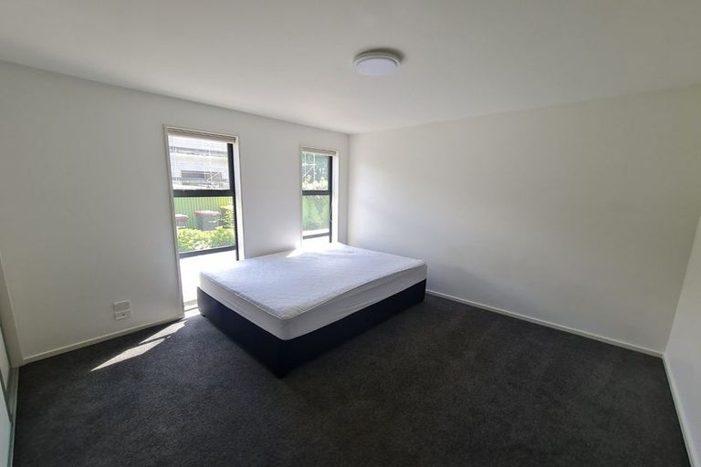 Photo of property in 28 Shand Crescent, Riccarton, Christchurch, 8041