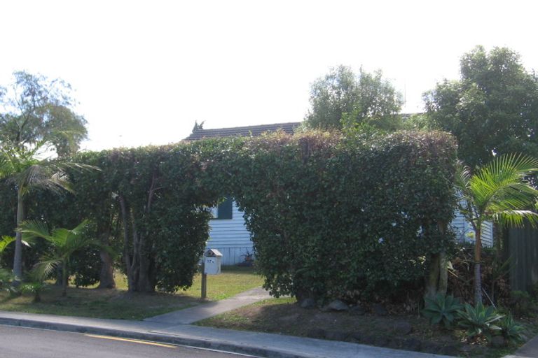Photo of property in 17a Montana Avenue, Murrays Bay, Auckland, 0630
