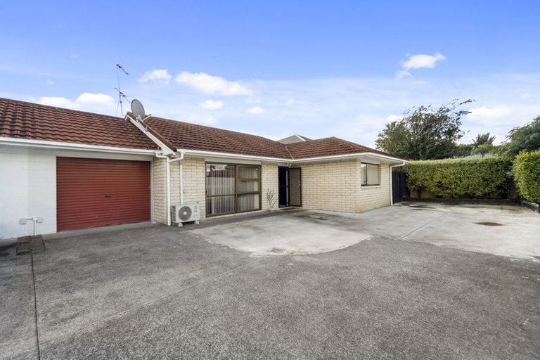 Photo of property in 1/27 Scott Road, Papakura, 2110