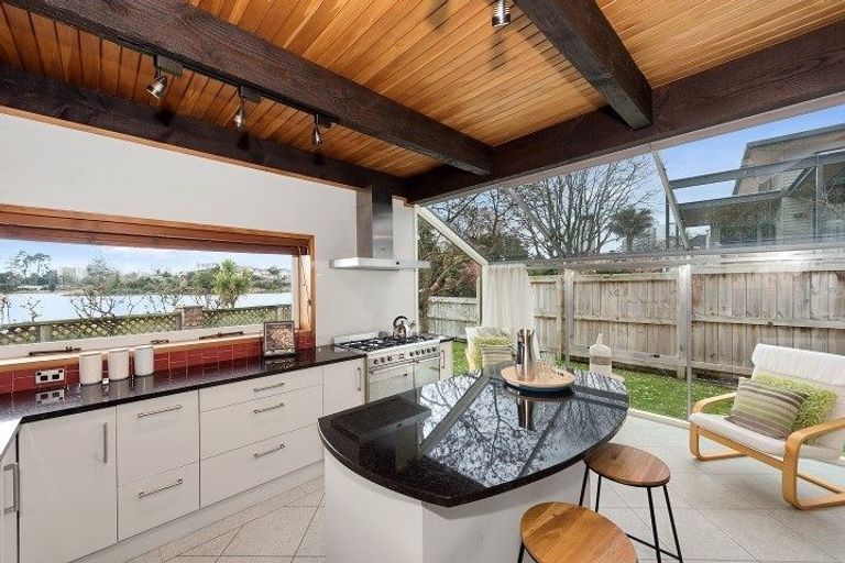 Photo of property in 58a Lake Crescent, Hamilton Lake, Hamilton, 3204