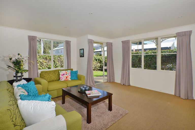 Photo of property in 3a Kent Road, Regent, Whangarei, 0112