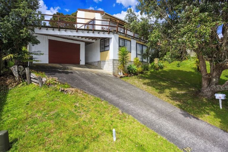 Photo of property in 18 Pemberton Avenue, Bayview, Auckland, 0629