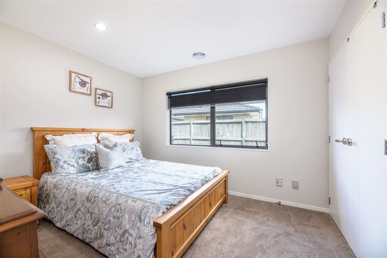 Photo of property in 7 Kahika Grove, Huapai, Kumeu, 0810