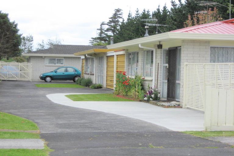 Photo of property in 2/36 Berwyn Avenue, Takanini, 2112