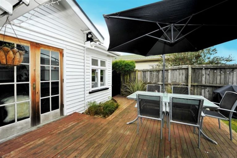 Photo of property in 8 Wainoni Road, Wainoni, Christchurch, 8061