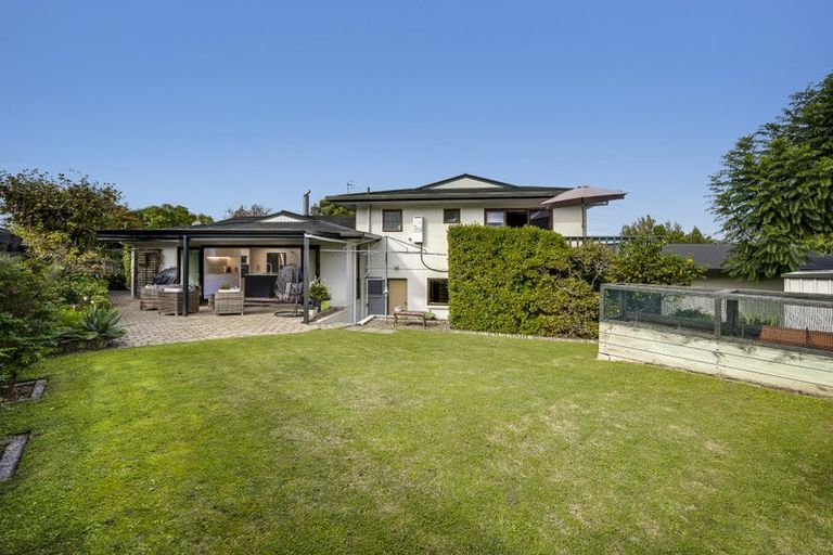 Photo of property in 1 Ewan Place, Taradale, Napier, 4112