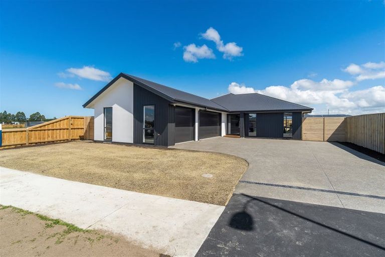 Photo of property in 36 Marcoola Drive, Rolleston, 7614