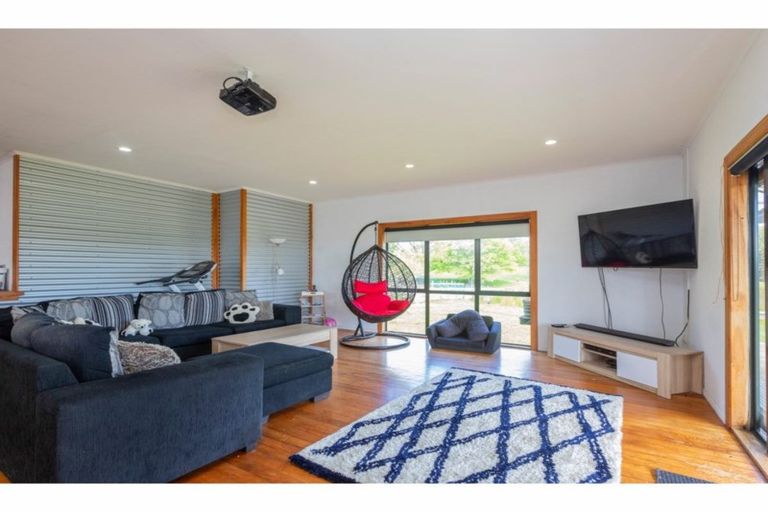 Photo of property in 1093 Run Road, Tapora, Wellsford, 0977