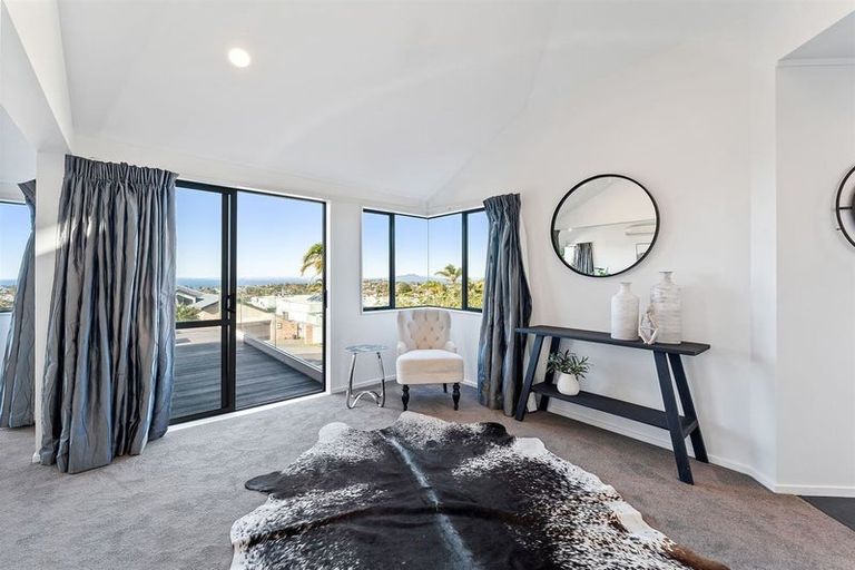 Photo of property in 6 Elsfield Place, Torbay, Auckland, 0630