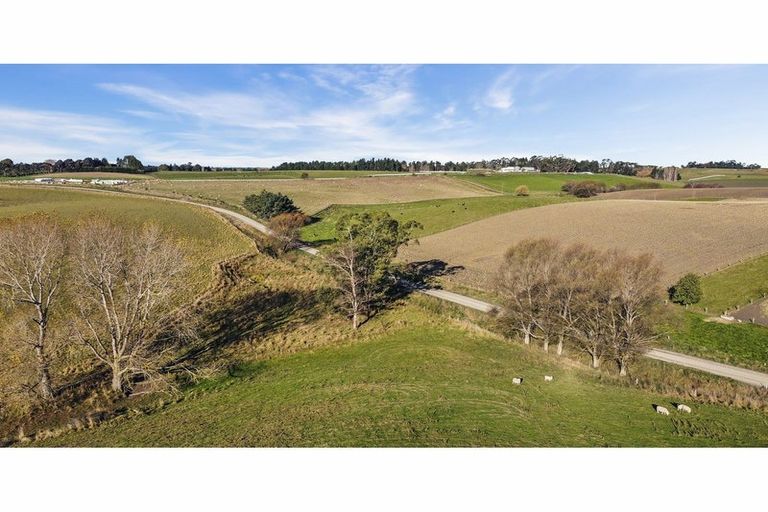 Photo of property in 1153 Rolling Ridges Road, Levels Valley, Timaru, 7975