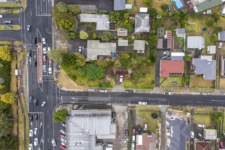 Photo of property in 2b Norval Road, Henderson, Auckland, 0610