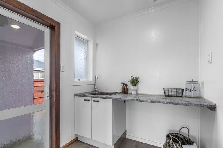 Photo of property in 89 Thornhill Street, Rockdale, Invercargill, 9812