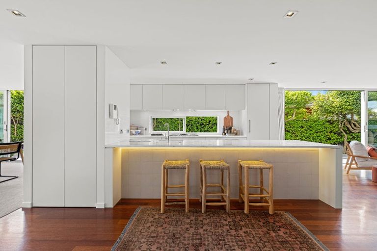 Photo of property in 9 Poynder Avenue, Merivale, Christchurch, 8014