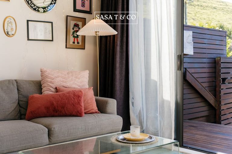 Photo of property in 2/16 Putini Road, Mangere Bridge, Auckland, 2022