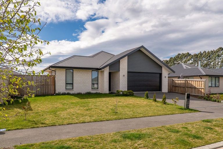 Photo of property in 6 Bob Reid Crescent, Darfield, 7571
