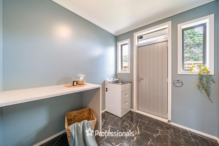 Photo of property in 3-9 Seddon Street, Waikanae, 5036