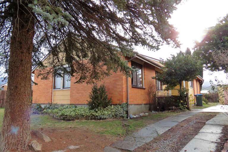 Photo of property in 28 Antimony Crescent, Cromwell, 9310