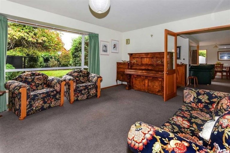 Photo of property in 12 Ilam Park Place, Ilam, Christchurch, 8041
